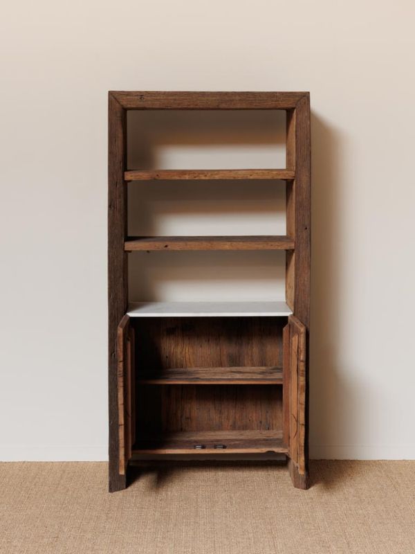 Marble skap 2 dører